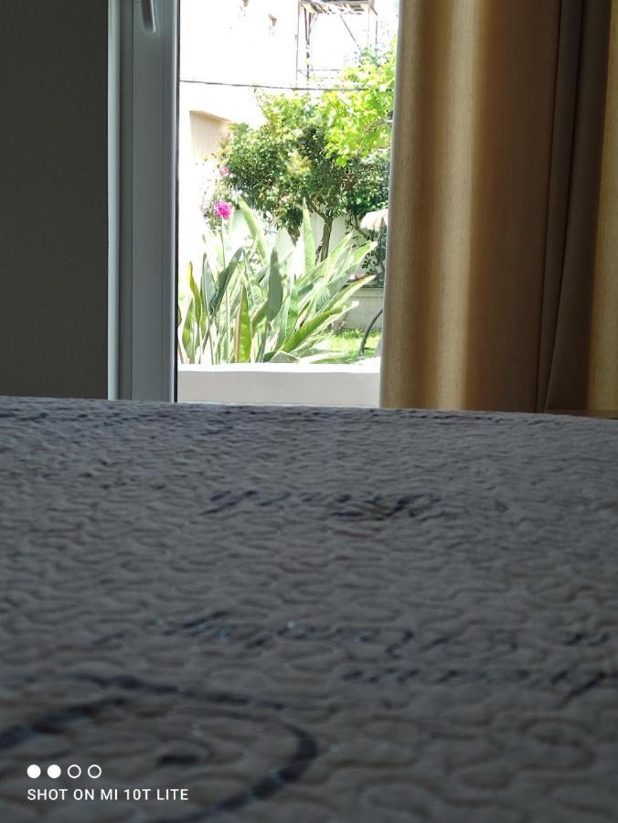 Yannis Apartments Amoudara Lasithiou Екстериор снимка