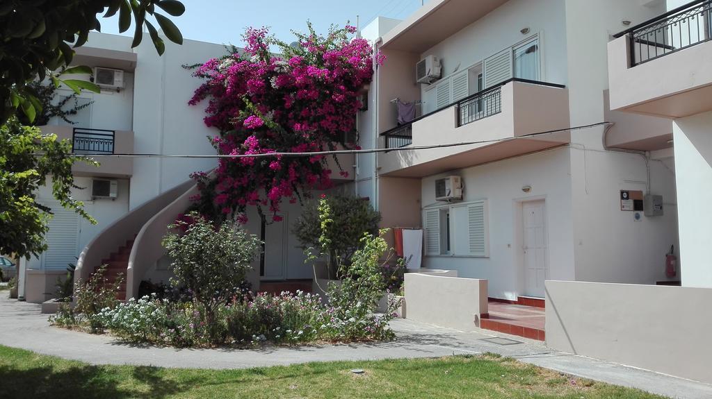 Yannis Apartments Amoudara Lasithiou Екстериор снимка